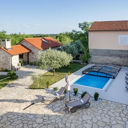 Stone House Apartament