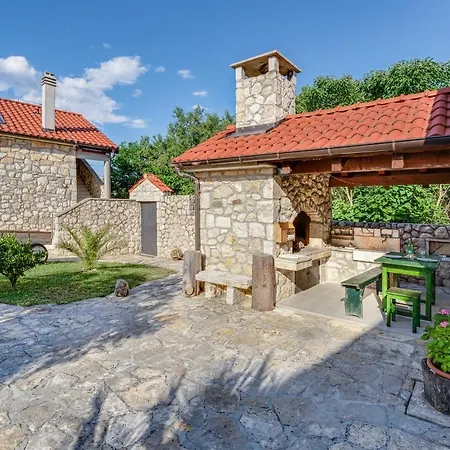 Stone House Apartman Lovinac