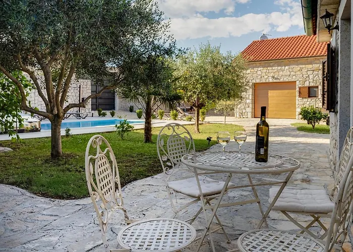 Stone House Lovinac (Zadar)
