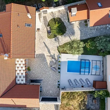 Stone House * Lovinac (Zadar)